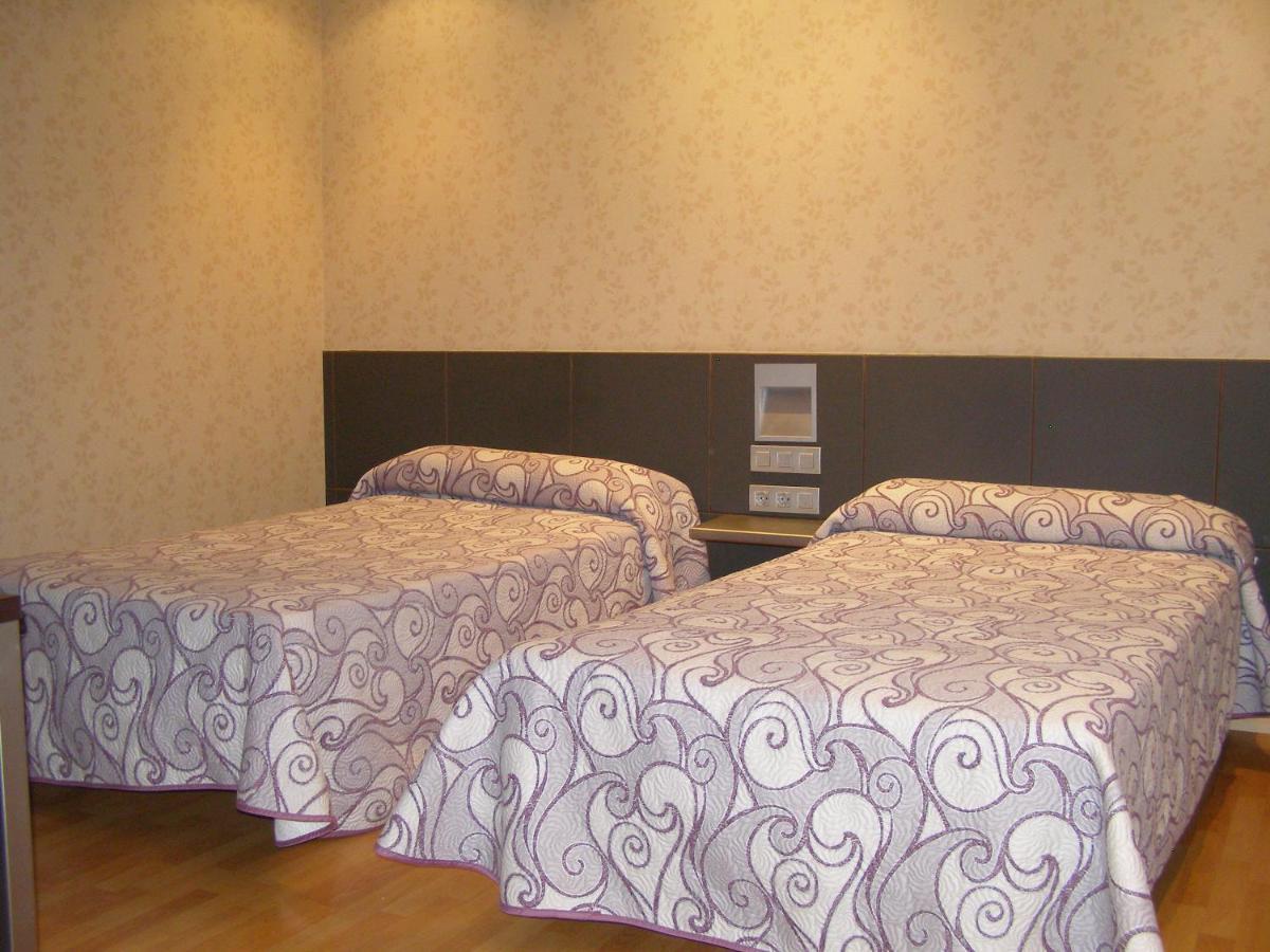 Hotel Area Serrano Buniel Extérieur photo
